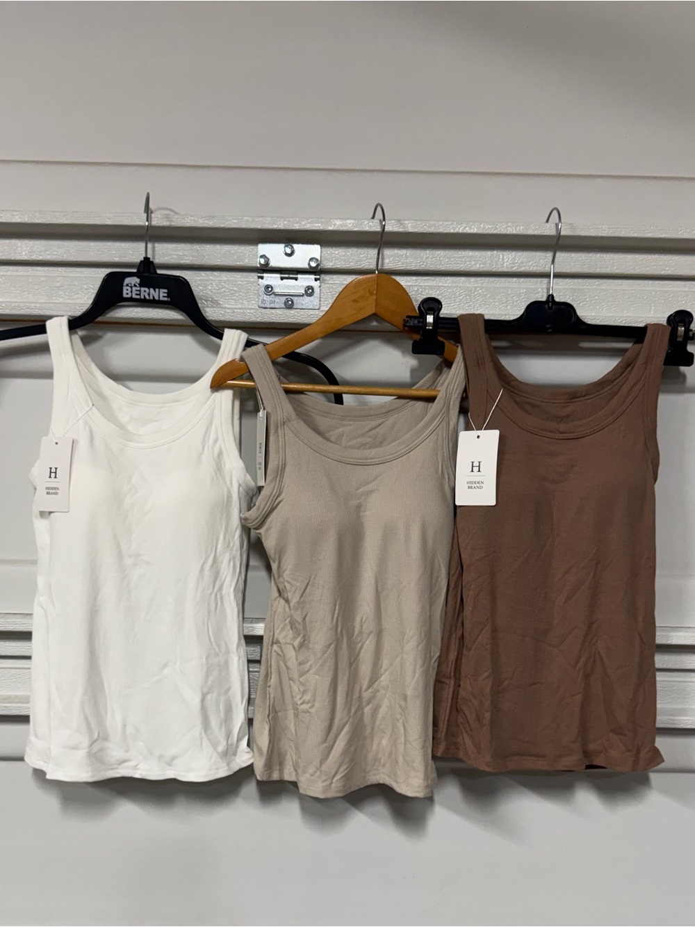 Hidden Brand Essential Basic Built-in Bra Tank Set Of 3 medium